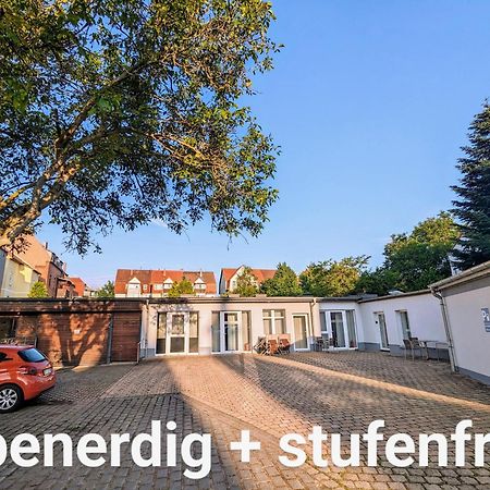 Fewo Urban Gotha - Apartment Orangerie - Am Schlosspark- Parken An Der Der Tuer- Barrierefrei, 900 Meter Zum Bahnhof - Wallbox Exterior foto