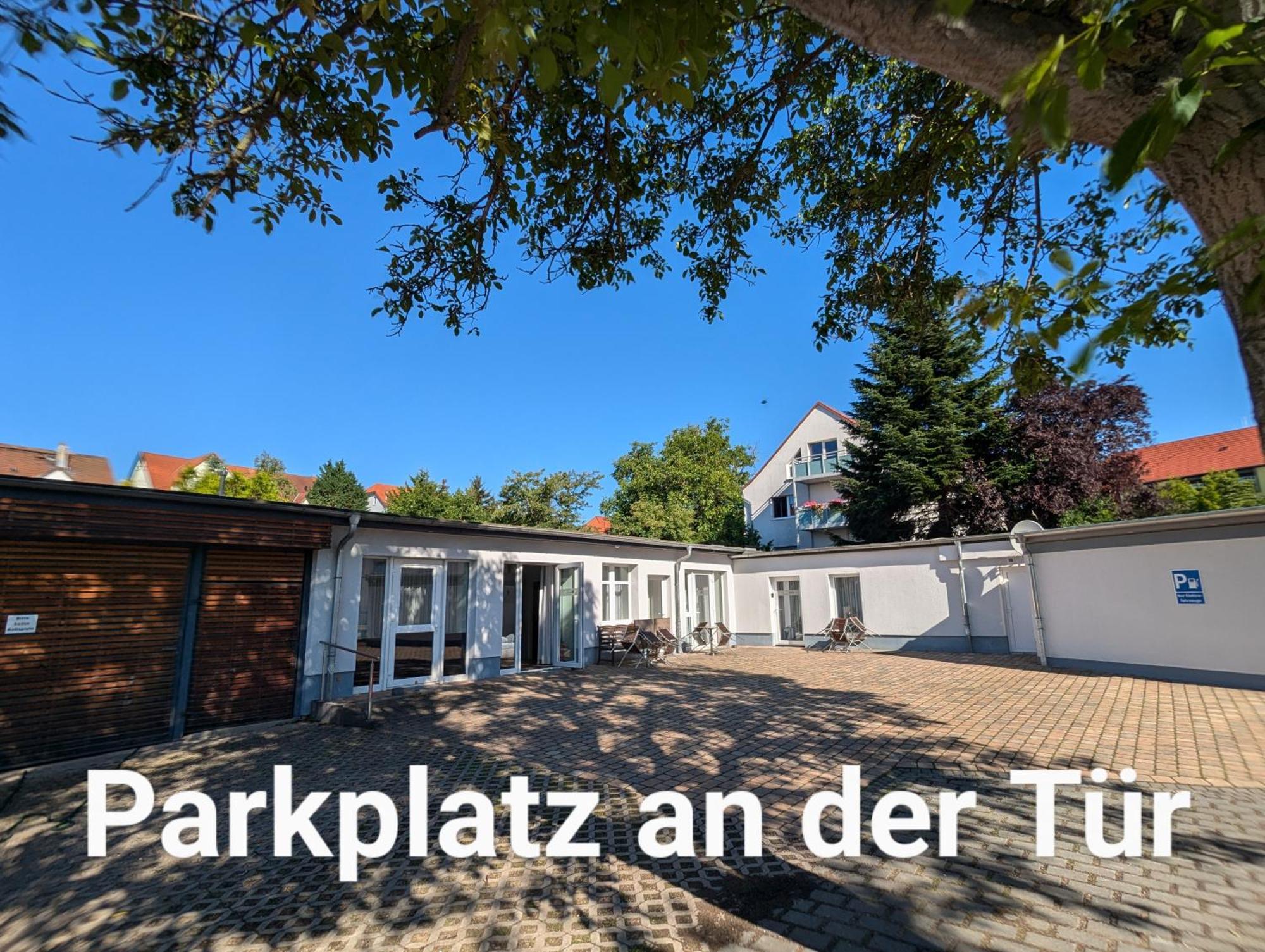Fewo Urban Gotha - Apartment Orangerie - Am Schlosspark- Parken An Der Der Tuer- Barrierefrei, 900 Meter Zum Bahnhof - Wallbox Exterior foto